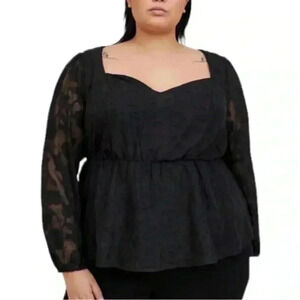 NWT TORRID Peplum Chiffon Clip Floral Puff Sleeve‎ Top